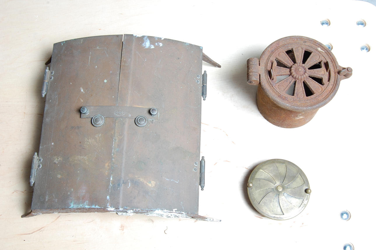 KAKELUGNSLUCKA, med ram, 2 st, Ventiler.