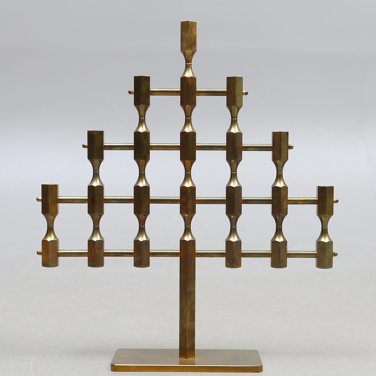 KERZENHALTER, Messing, Metallslöjden Gusum, 1976.