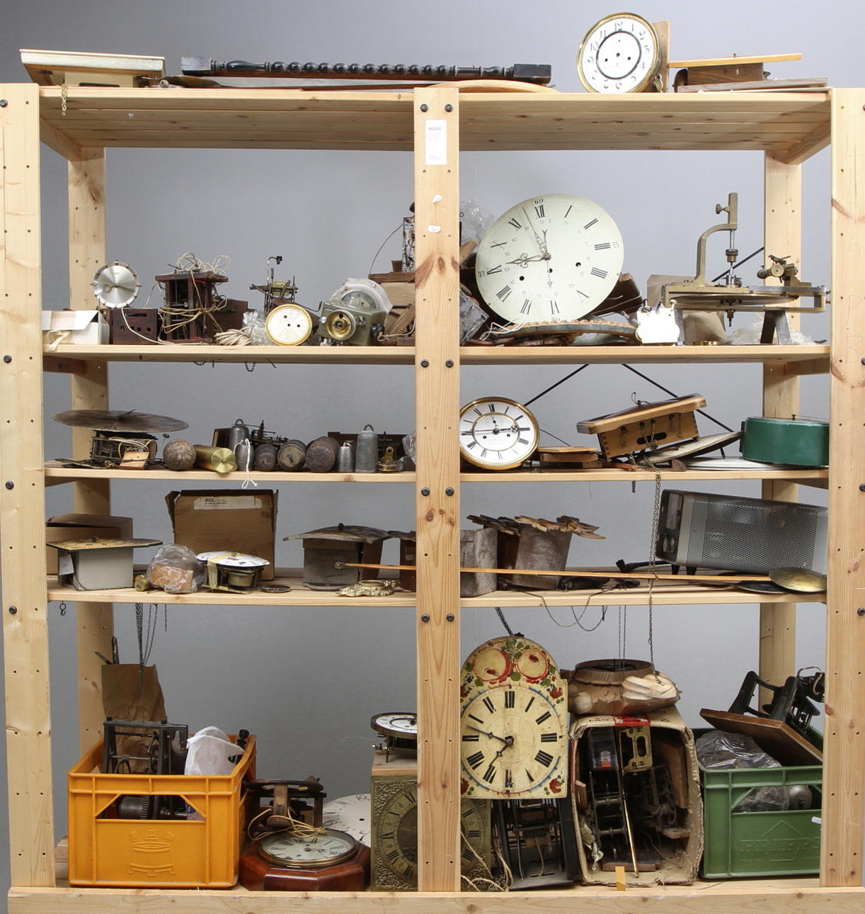 PARTI URVERK, URVERKSDELAR, VERKTYG MM, 1 vagn.