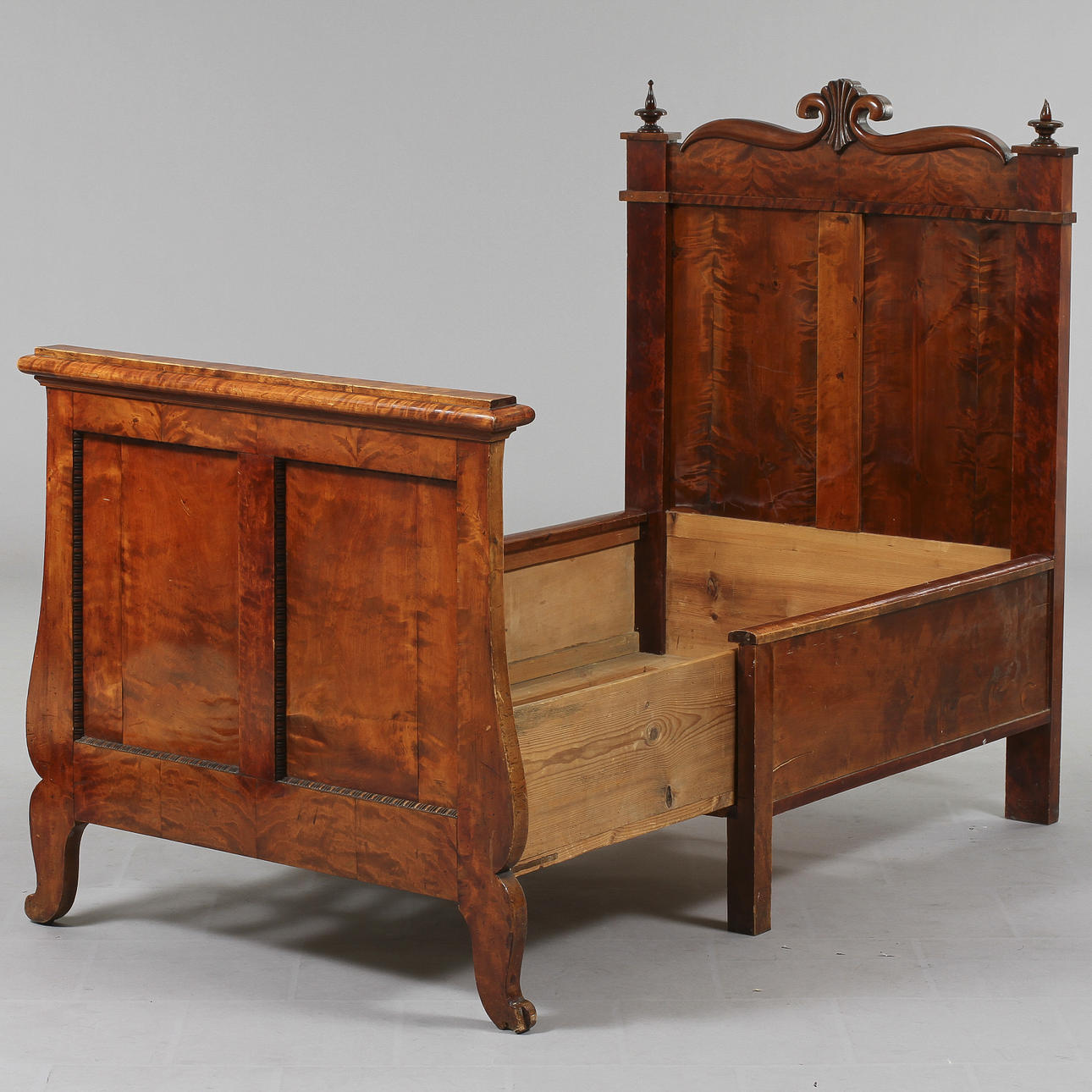 SÄNGRAM, utdragbar, 1800/1900-tal.