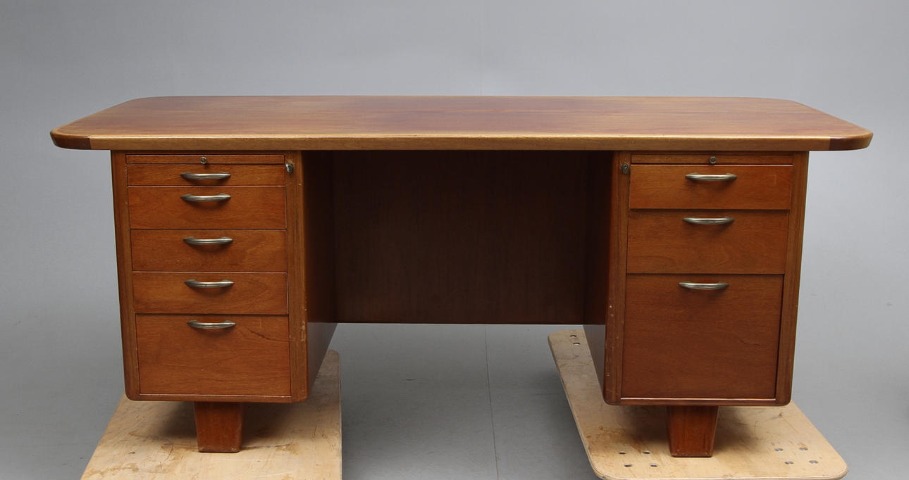 SKRIVBORD, Åtvidabergs Industrier, 1900-talets första hälft.