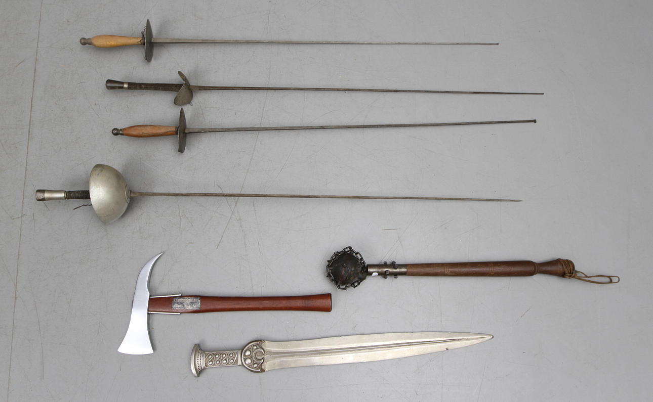 PRYDNADSVAPEN samt VÄRJOR, 7 delar.