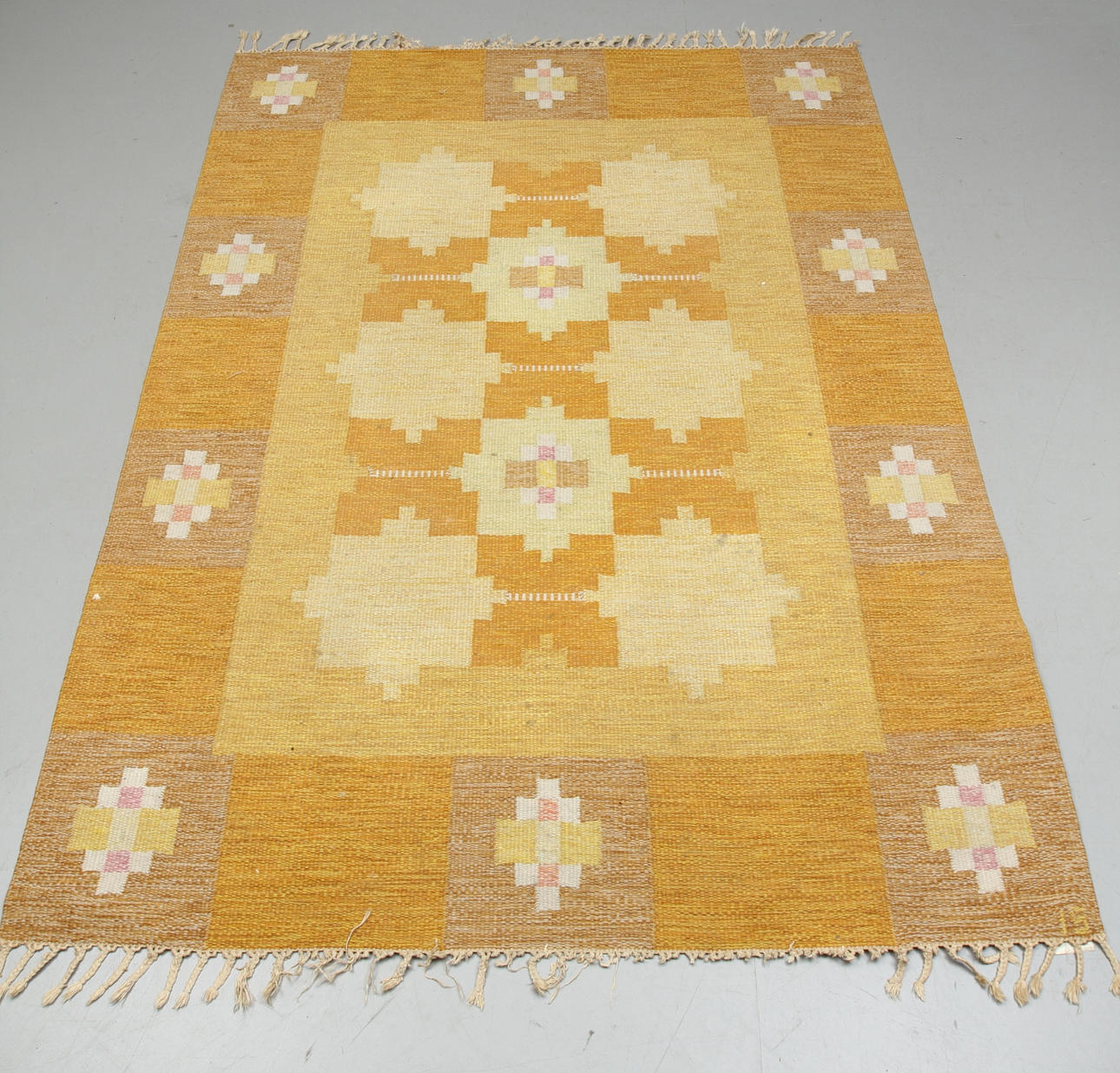 MATTA, röllakan, "Glan", Ingegerd Silow, ca 231 x 169 cm.