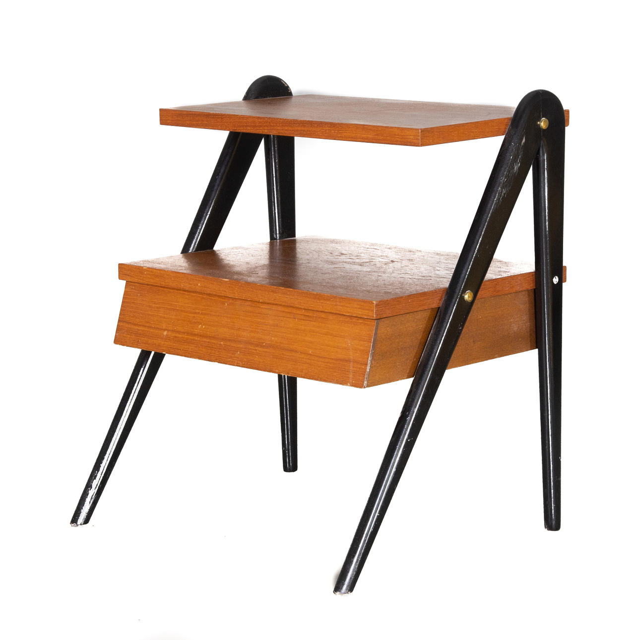 SÄNGBORD, teak/målade gavlar, 1900-talets mitt.