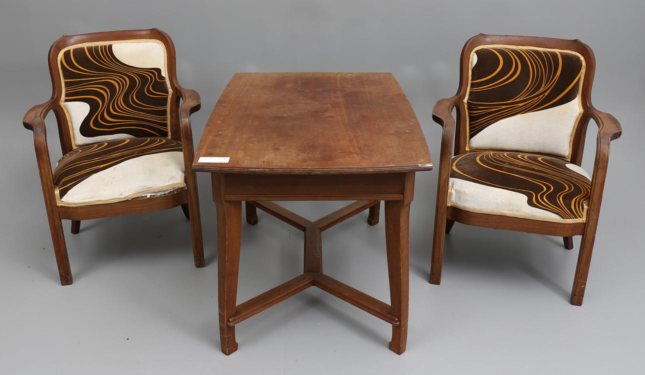 FÅTÖLJER, 2 st, samt BORD, jugend, 1900-talets första hälft.