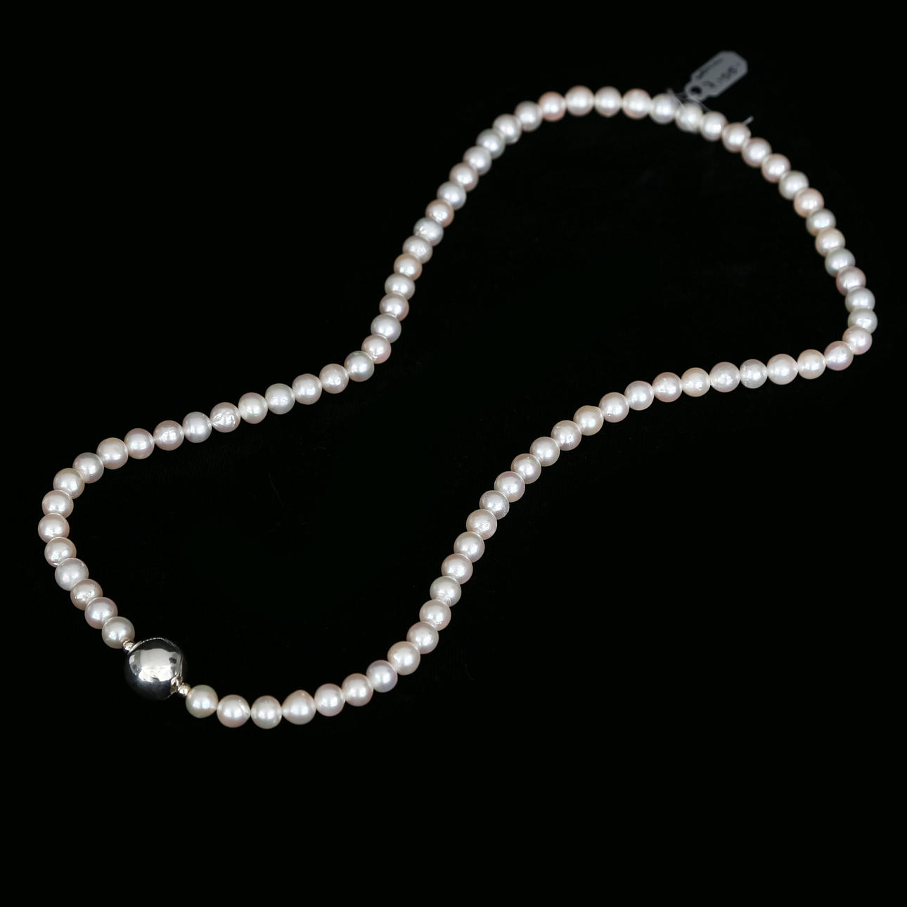 PÄRLCOLLIER.
