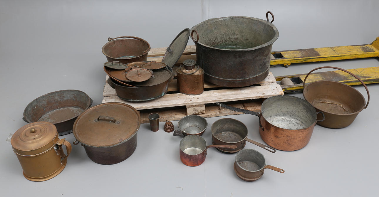 PARTI KOPPARFÖREMÅL, 19 delar.