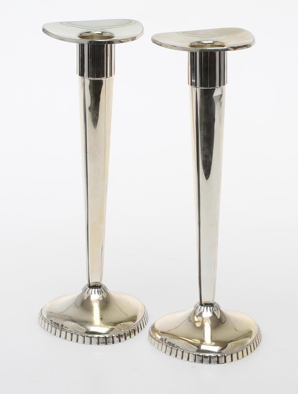 LJUSSTAKAR, ett par, sterlingsilver, svenska importstämplar, 1900-tal.