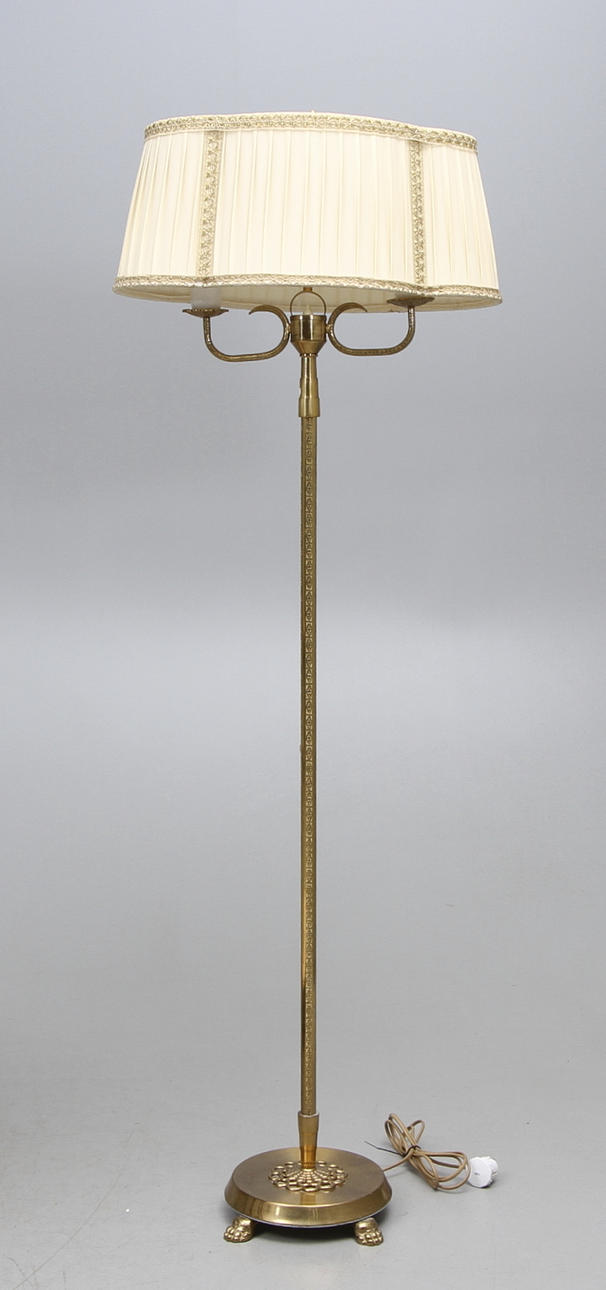 GOLVLAMPA, 1900-tal.