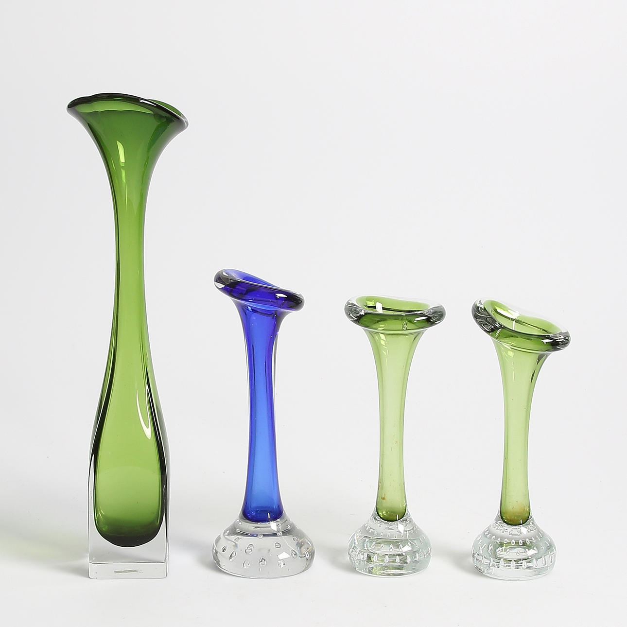 BO BORGSTRÖM. Vaser, 4 st. Åseda Glasbruk.