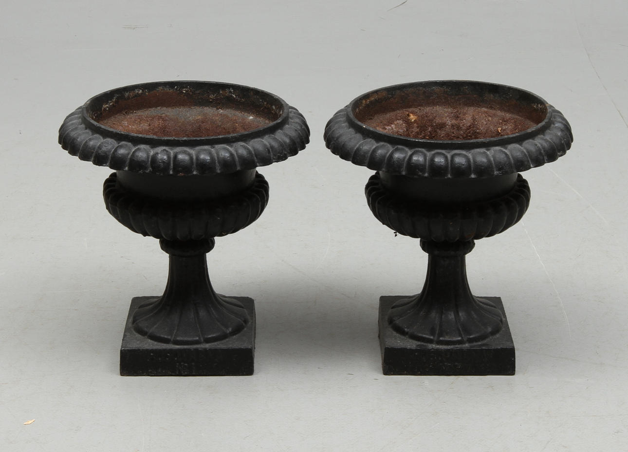 Gjutjärnsurnor, 1 par Husqvarna, No:1 1900-tal.