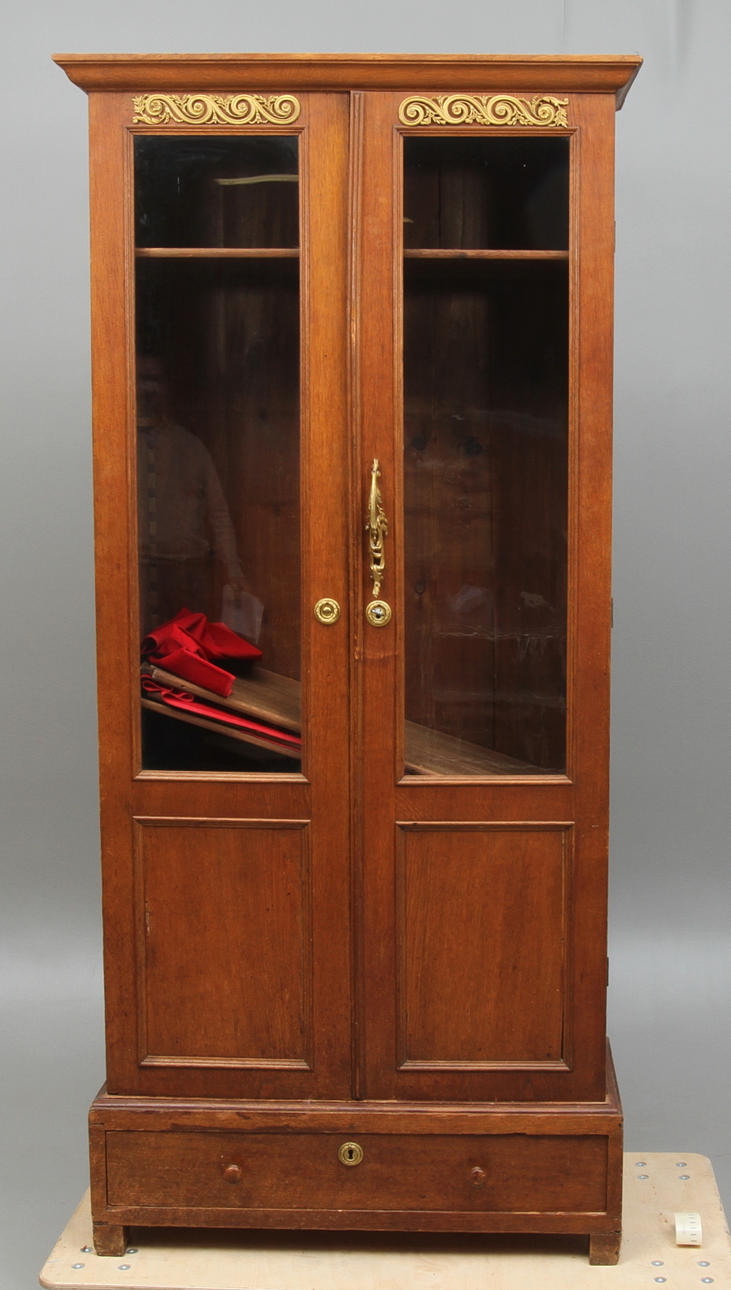 BOKSKÅP, ek, sent 1800-tal.