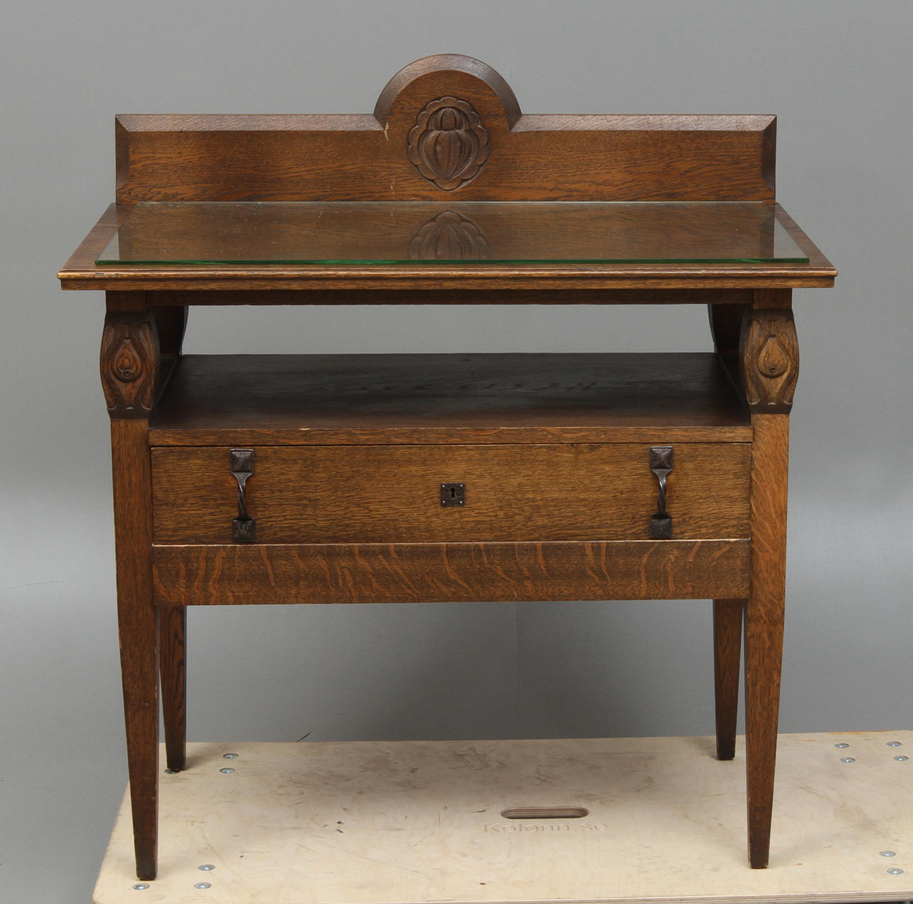 BUFFÉ, jugend, 1900-tal.