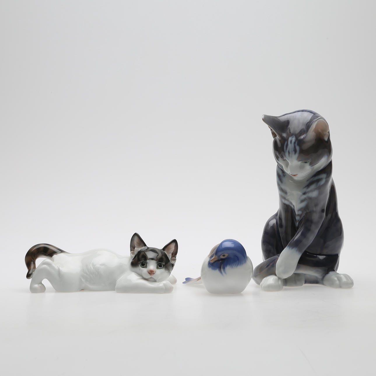 FIGUREN, dreiteilig, Porzellan, Tiere, Rosenthal, Royal Copenhagen und Bing & Gröndahl. Keramik & Porzellan - Europäisch