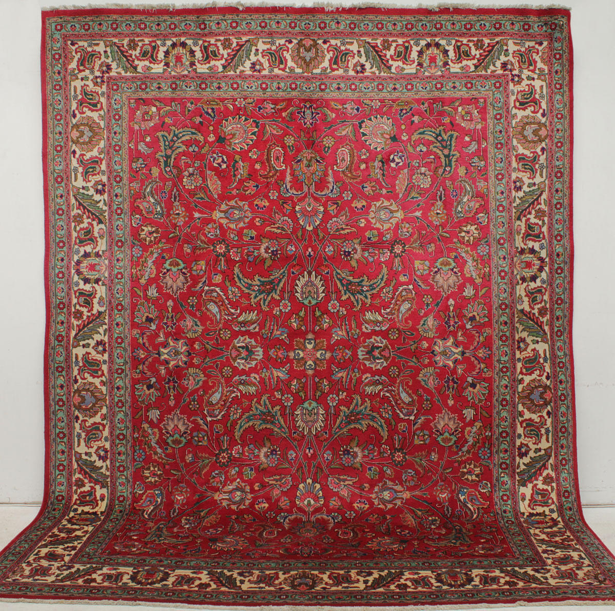 MATTA, orientalisk, Täbriz, ca 400 x 300 cm.