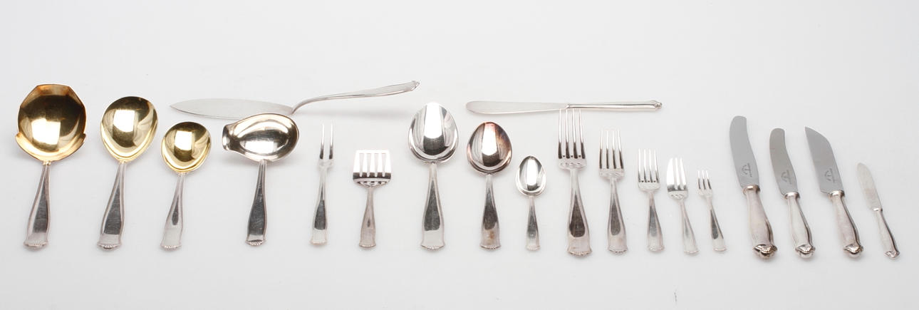 BESTICKUPPSÄTTNING, nysilver, 145 delar, modell Drotten, 1900-tal.