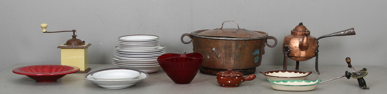 PARTI keramik,samt kopparföremål 1800-1900-tal.