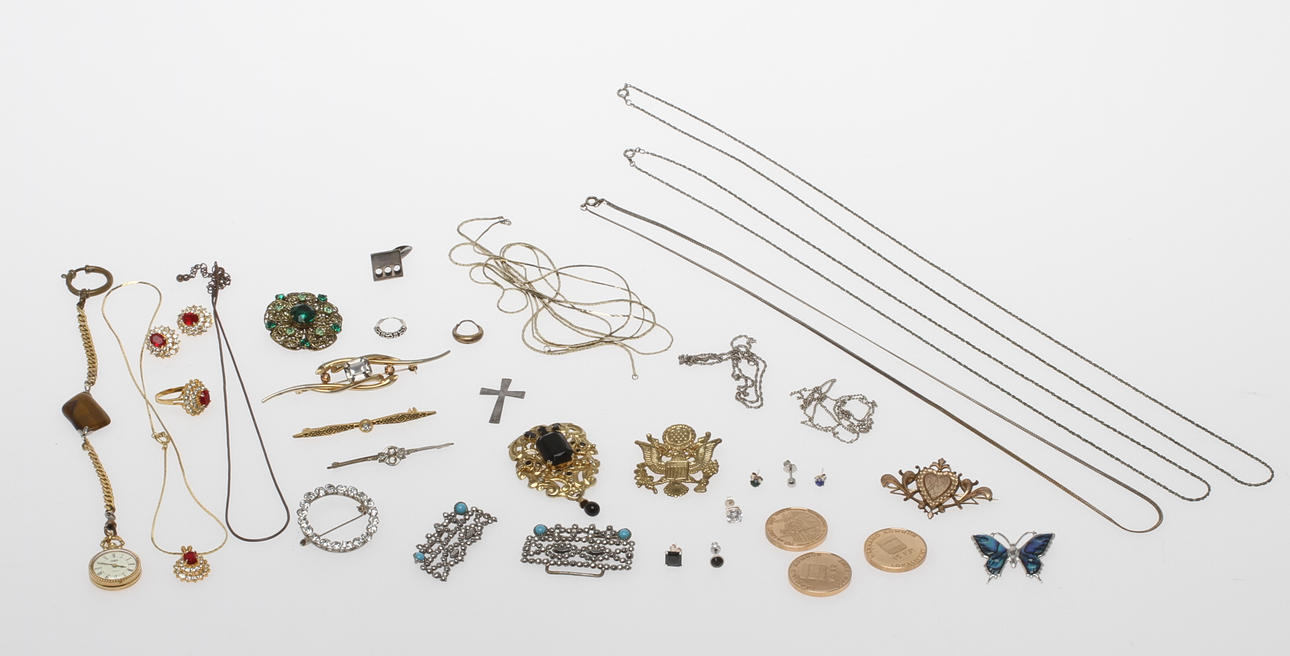 PARTI SMYCKEN MED MERA, bland annat silver.