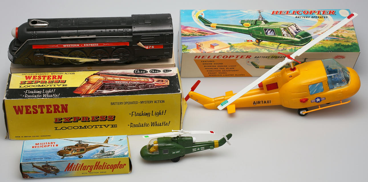 PARTI LEKSAKER (3). Bl a Helicoptrar och lok. 1950/60-tal.