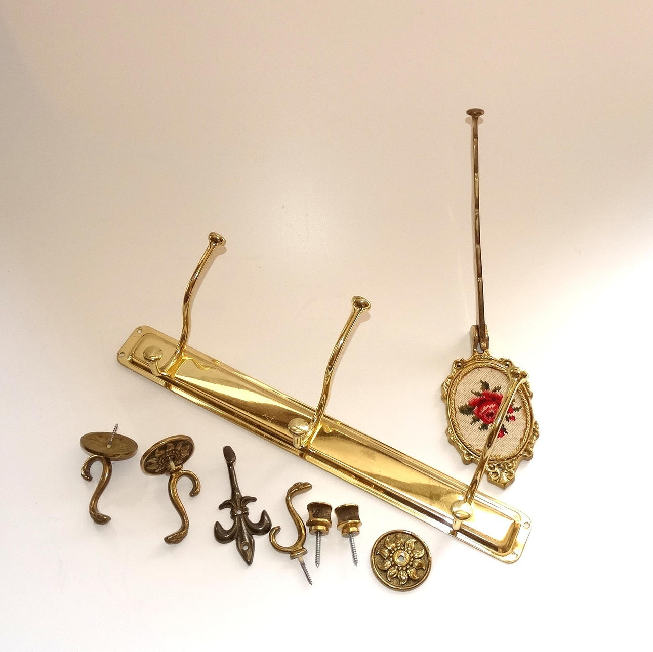 FORSKELLIGE MESSING KROGE.