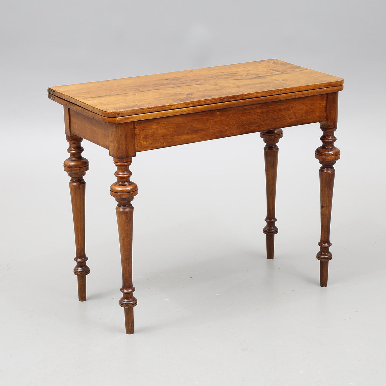 GAME TABLE, 1800s / 1900s.