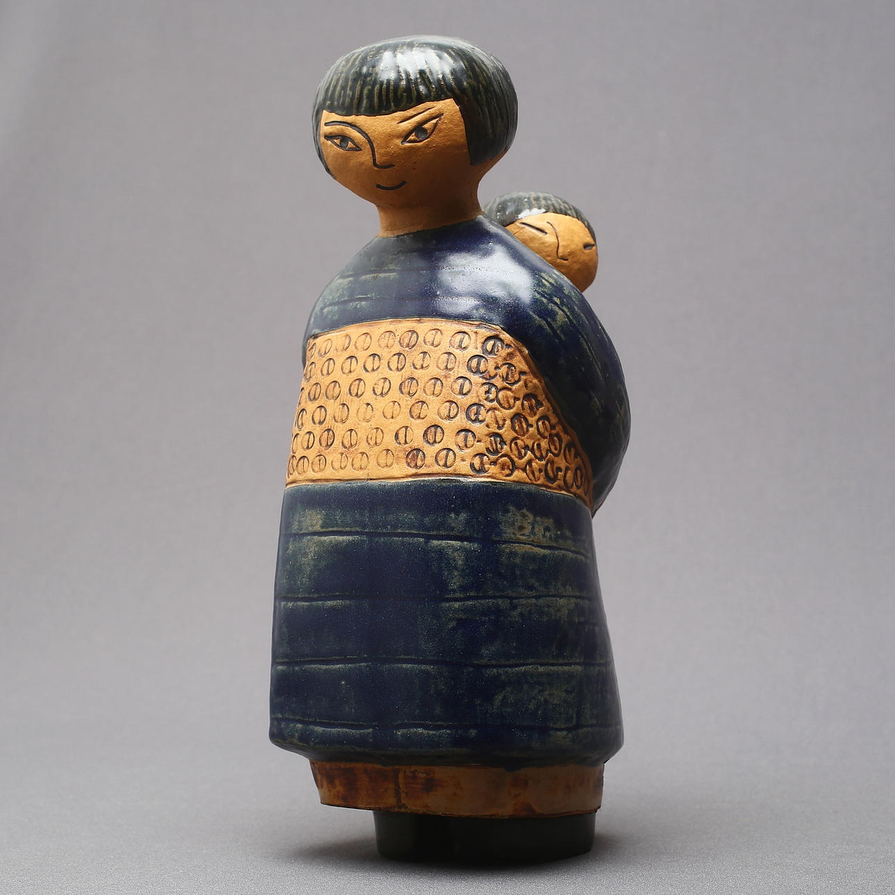 LISA LARSON, sculpture, stoneware, 