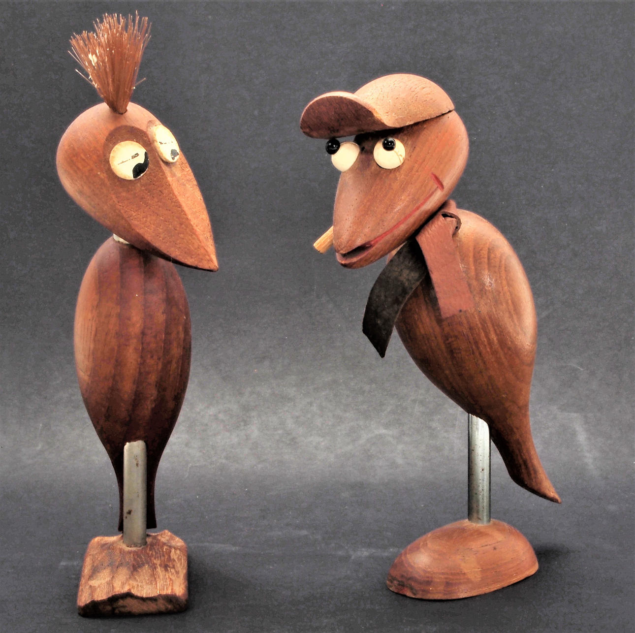 ARNE BASSE. ZWEI KORKENZIEHER, VÖGEL AUS HOLZ, DÄNEMARK.