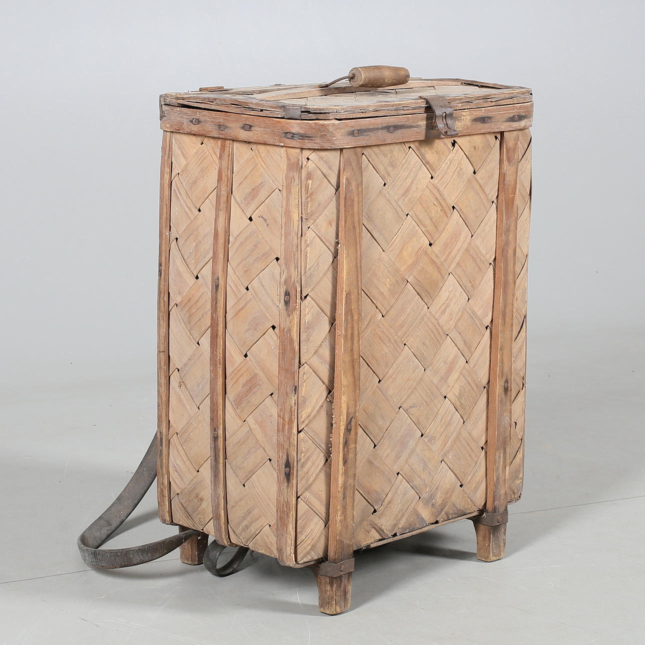 BÄRKONT, näver, 1900-talets andra hälft.