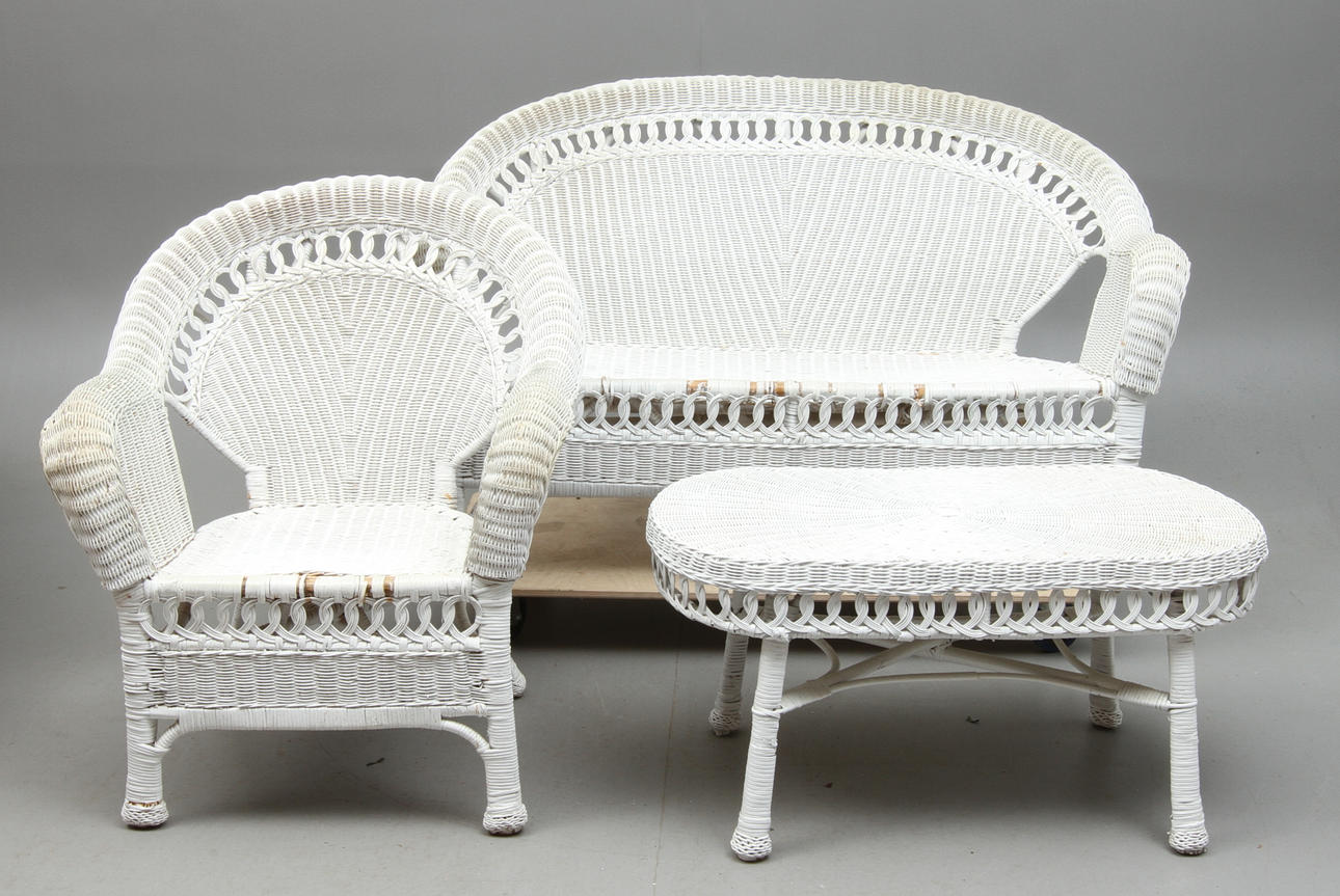 SOFFA, FÅTÖLJ, BORD, rotting, 1900-talets andra hälft.