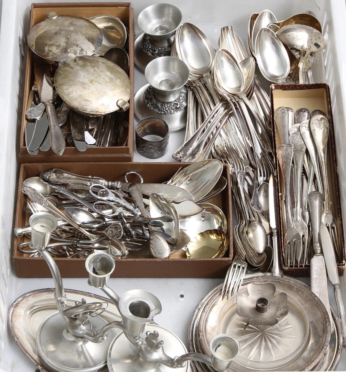 METALLFÖREMÅL, nysilver och tenn, 1900-tal.