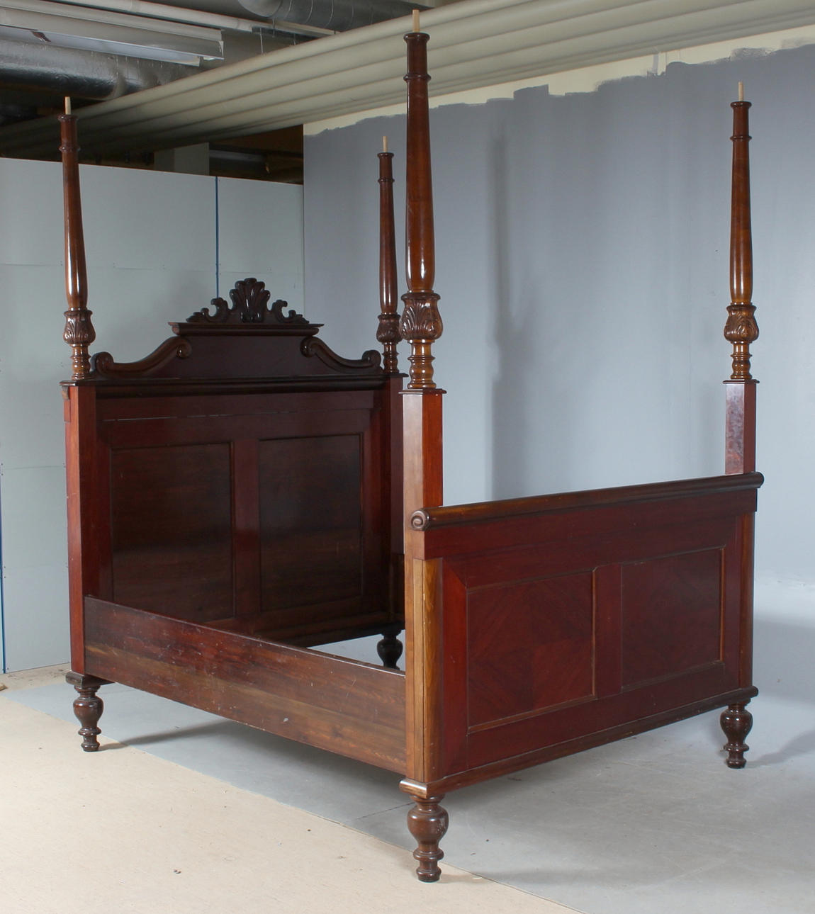 HIMMELSENG, mahogni, 20. århundrede.