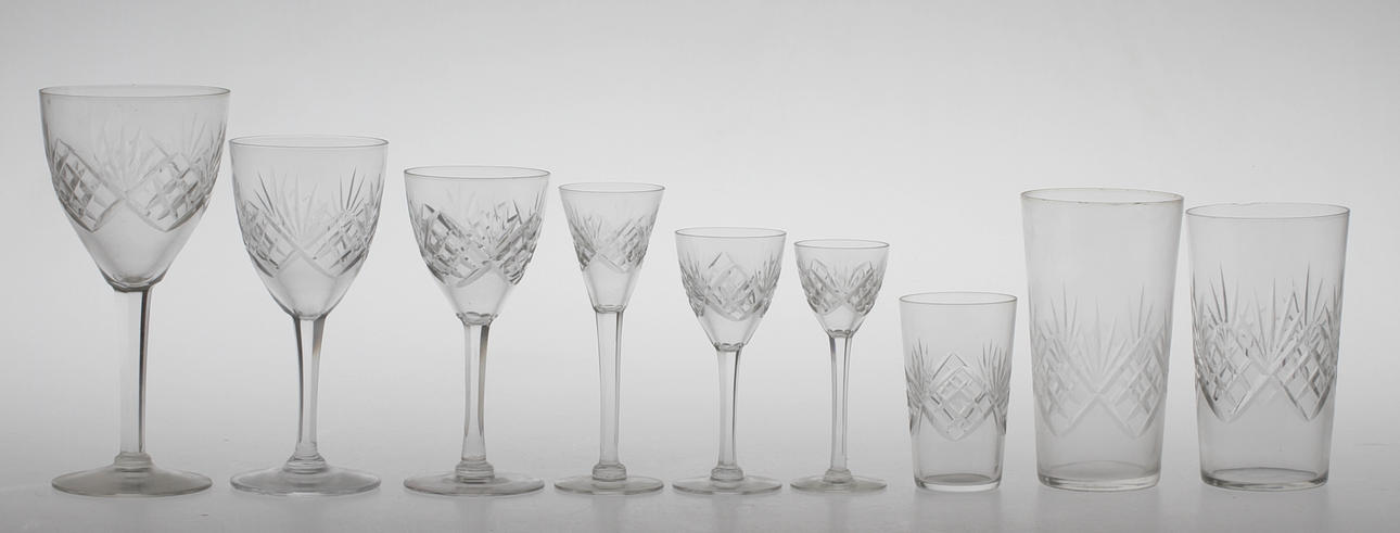 ISDELE, ca 37 dele, model Helga.