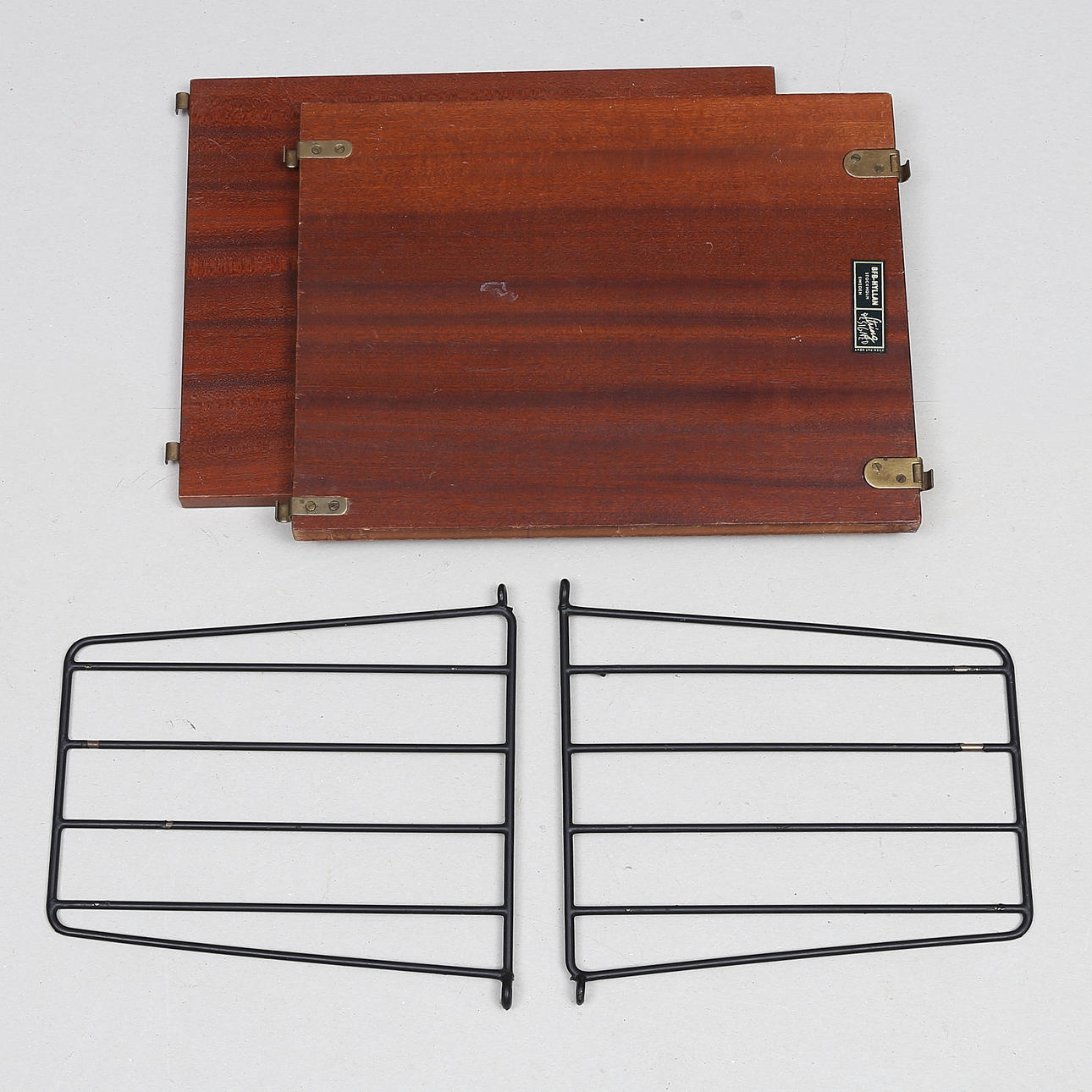 WALL SHELF, "String", Nils Strinning, mid-20th century.