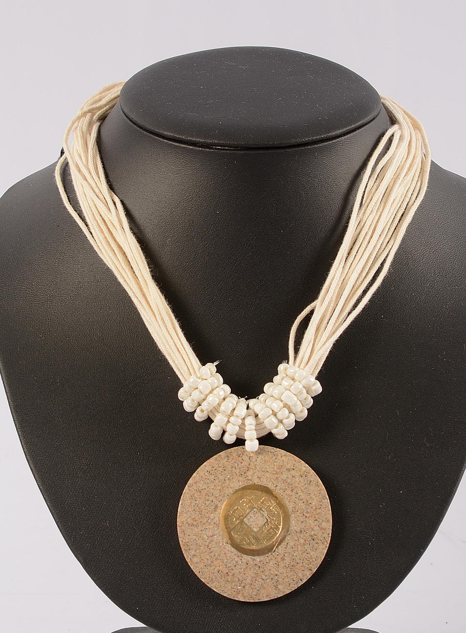 HALSBAND, sten/pärlor, Kina.