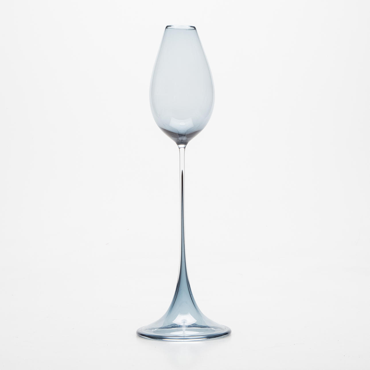 NILS LANDBERG. Tulpanglas, Orrefors, signerad.