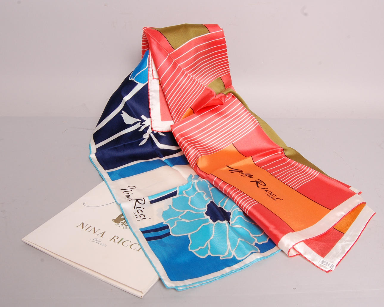 SCARVES, 2 delar, siden, Nina Ricci, 1970-tal.