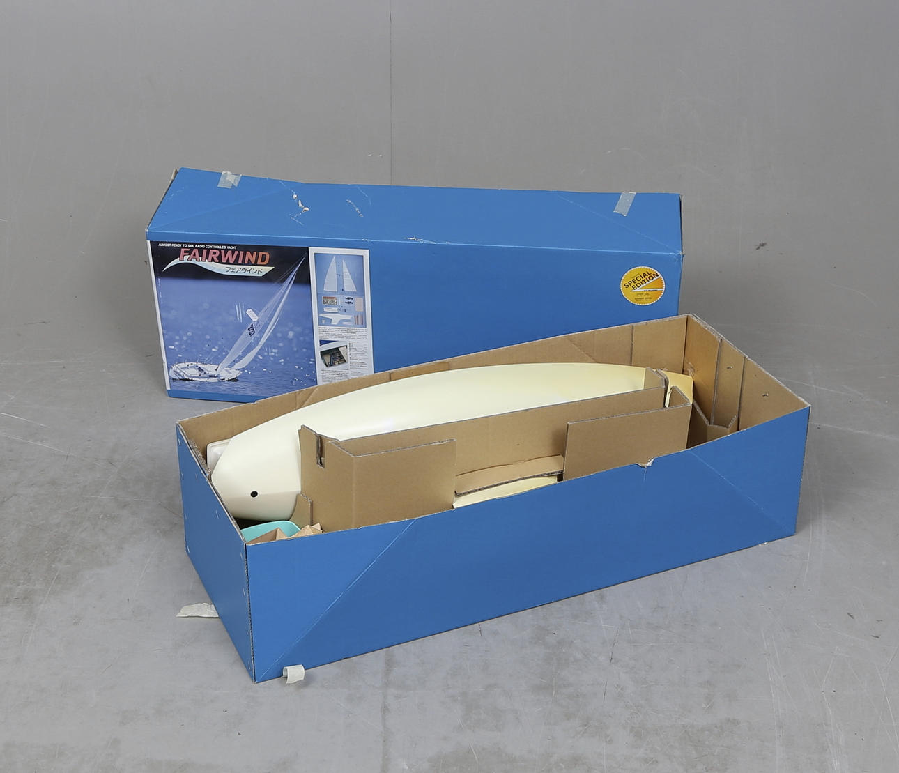 MODELKIT, radiostyret sejlbåd, Fairwind, Kyosho.