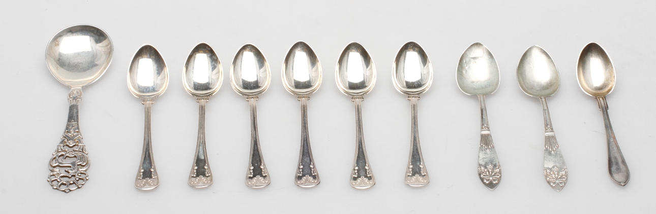 SKEDAR, 10 st, silver, vikt ca 142 gram.