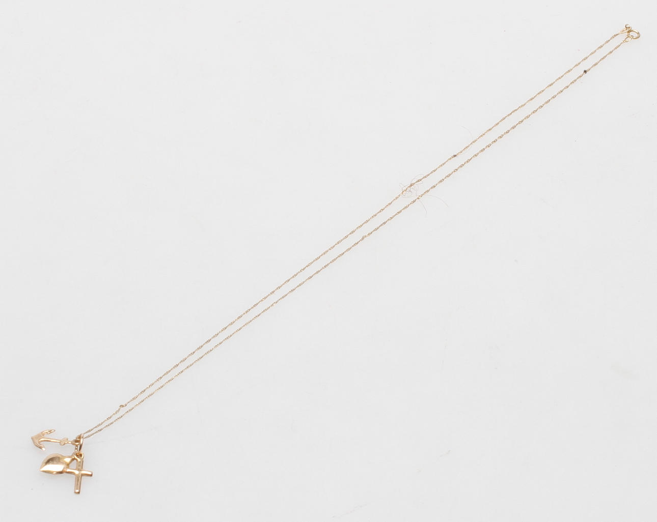 HALSKEDJA samt 2 HÄNGEN, 18k guld, vikt ca 2 gr.