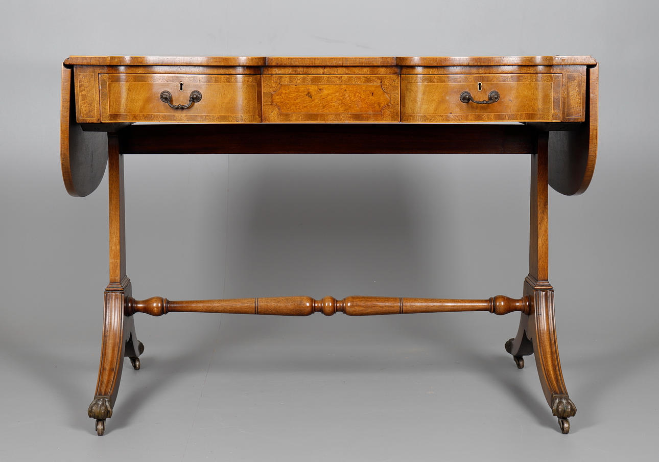 SALONGSBORD, Regency-stil, England, 1900-tal.