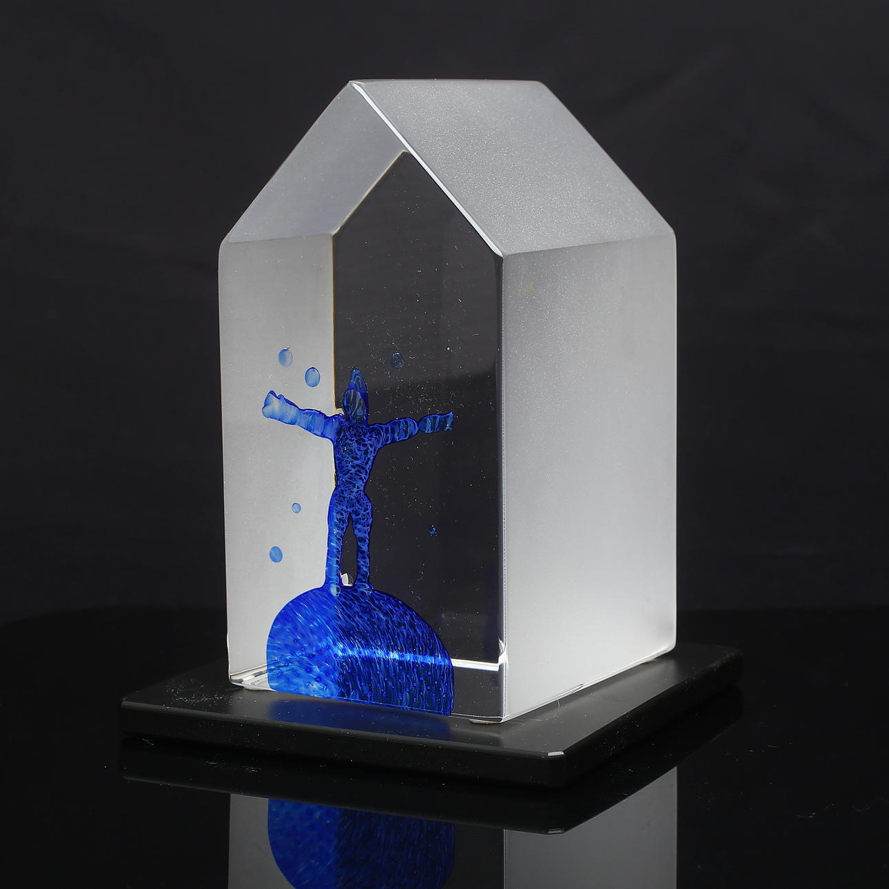 BERTIL VALLIEN. Sculpture, glass, 