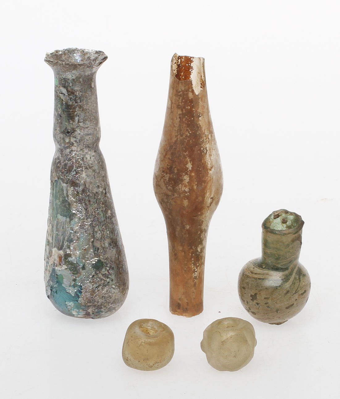 PARTI GLAS, 5 delar, bland annat FLASKOR/FLAKONGER, antikt jordfynd, Mellanöstern.