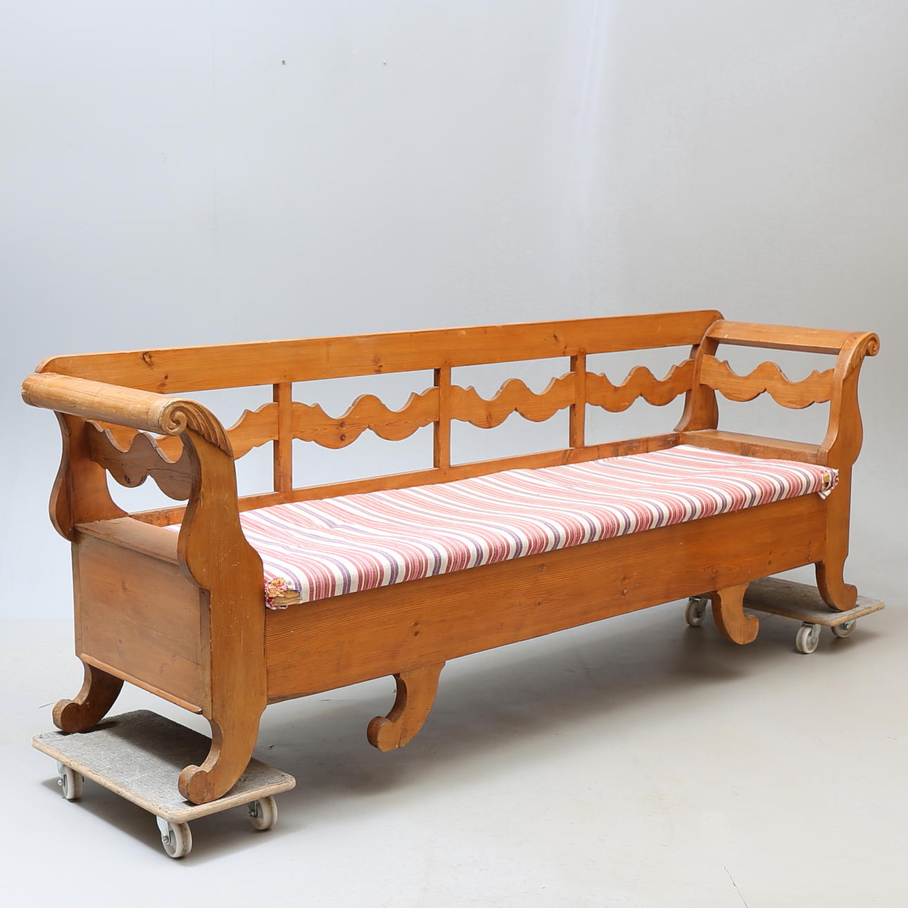 SOFÁ, pino, siglo 18/1900.