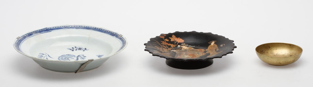 OSTINDISKA FÖREMÅL, 3 delar.