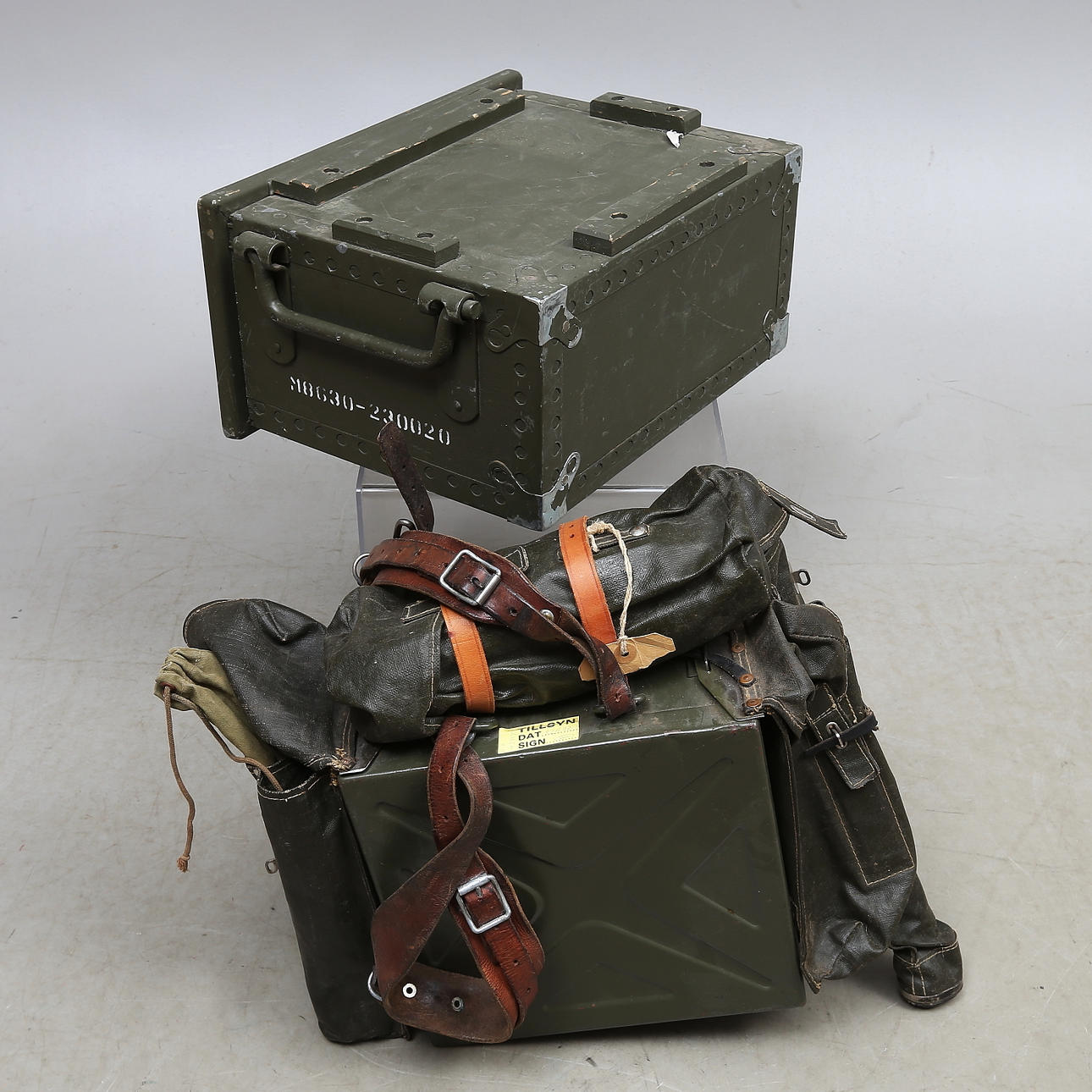 MOCHILA MILITAR CON RADIO.