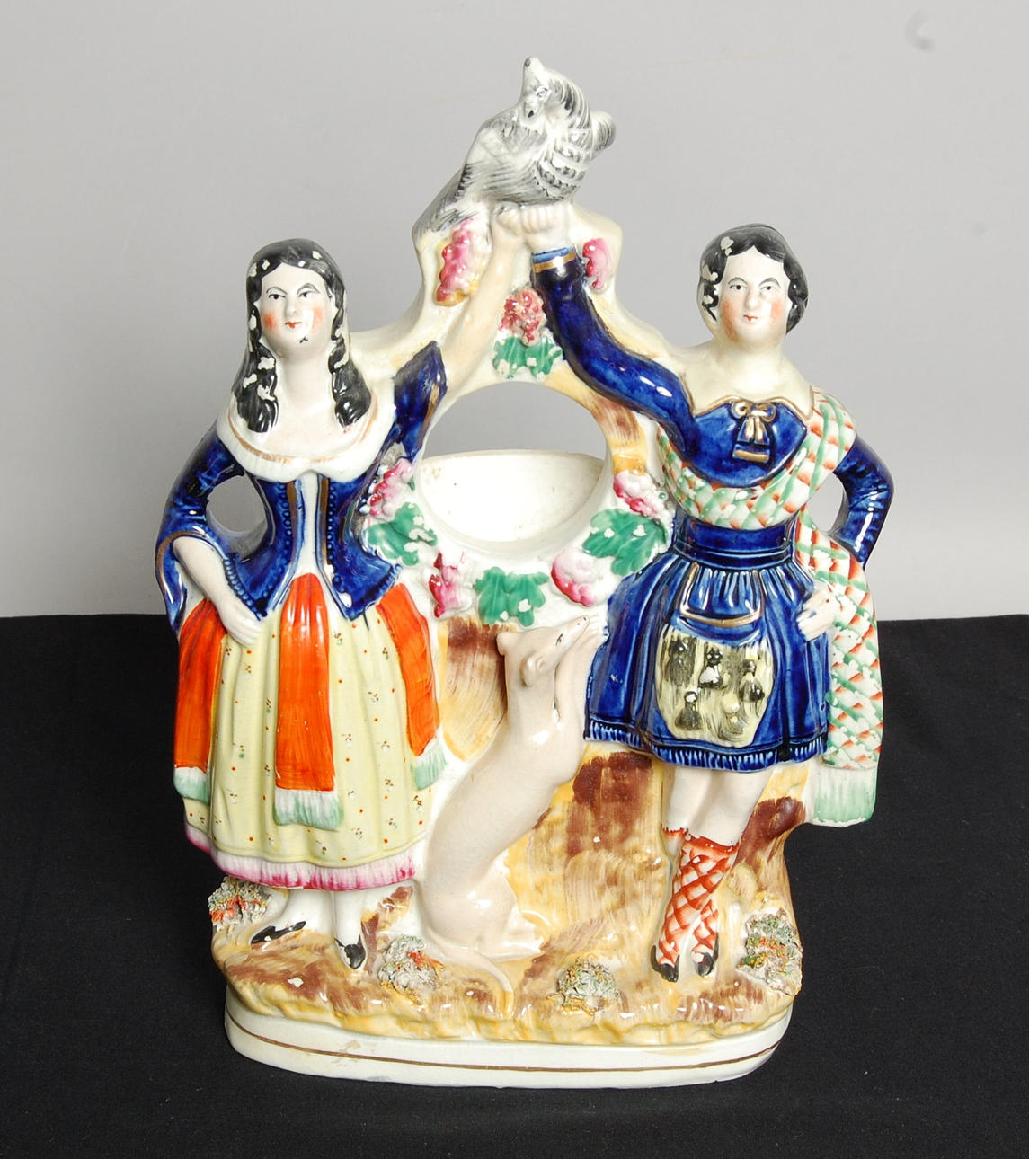 KLOCKSTÄLL, porslin ,Staffordshire, 1800-tal.