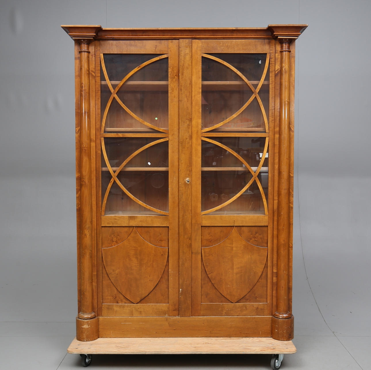 LIBRERÍA, estilo Biedermeier, posiblemente Alemania, finales del siglo XIX.