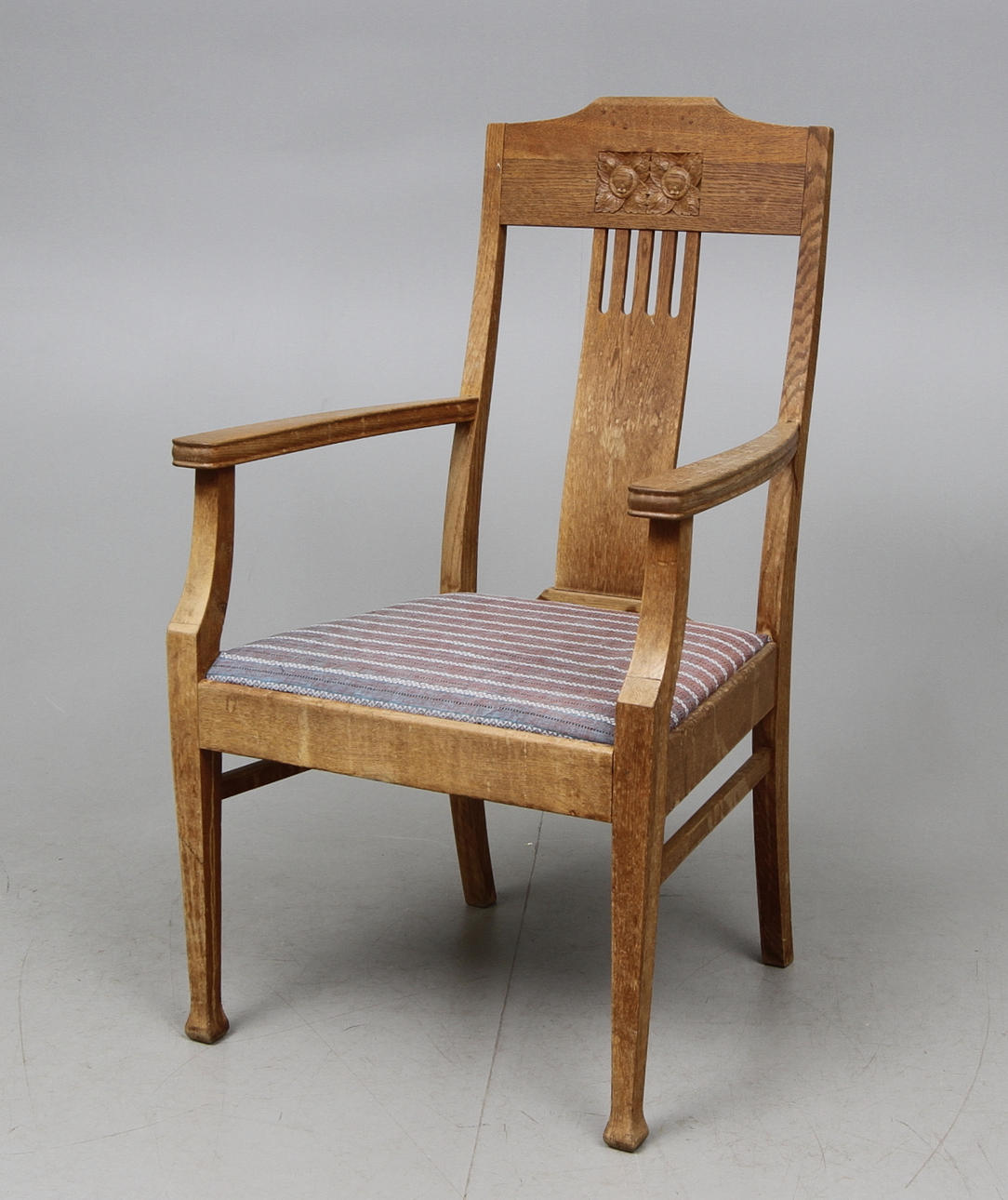 KARMSTOL ek 1900-talets början.