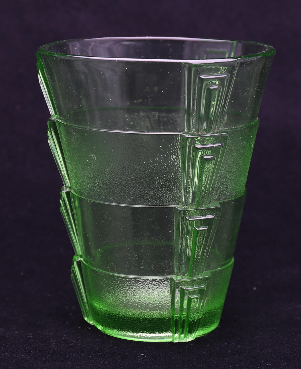 STORT PARTI GLASFÖREMÅL ca 75 delar.