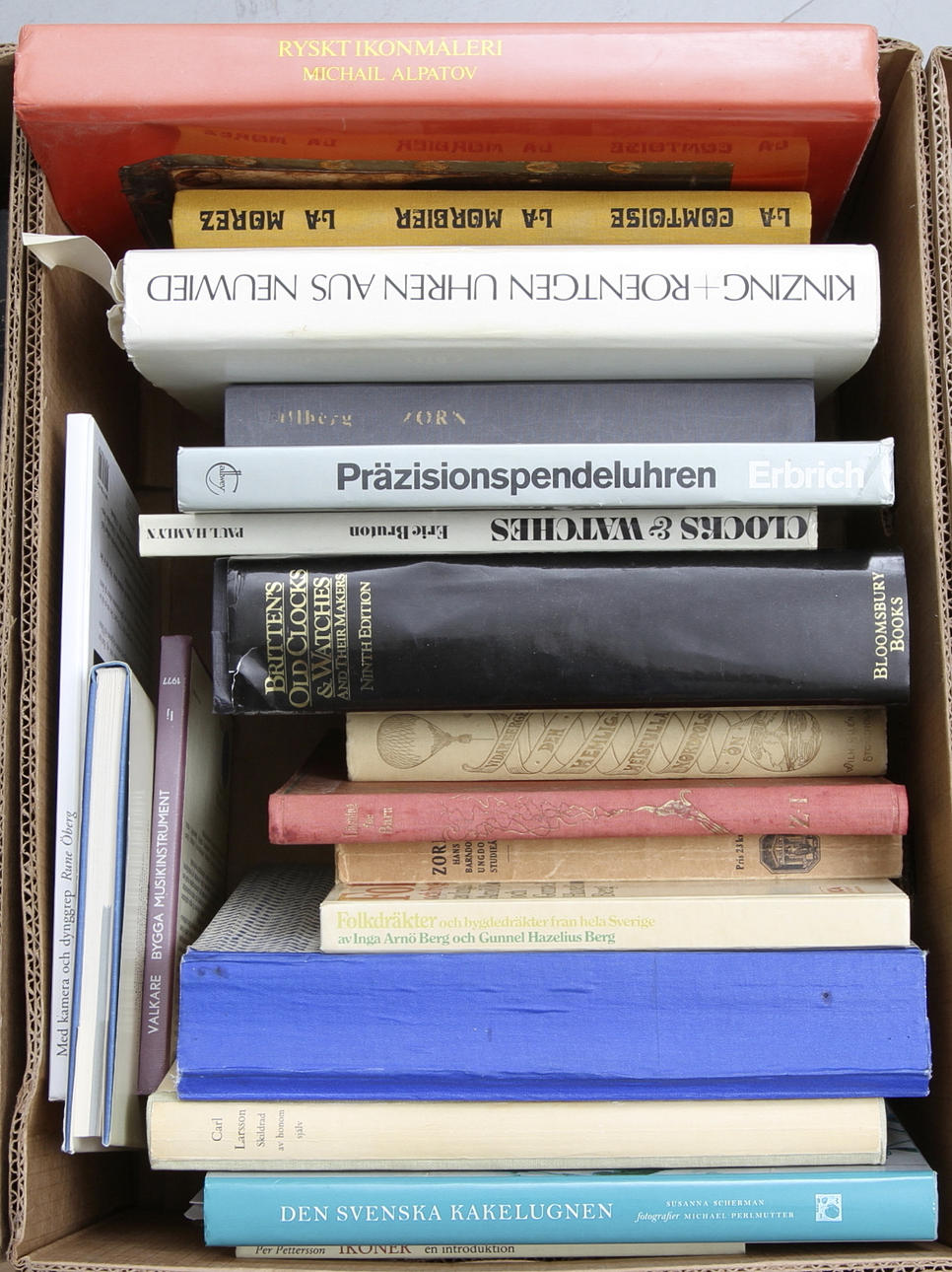 BÖCKER, 18 st, bl.a. klockliteratur.